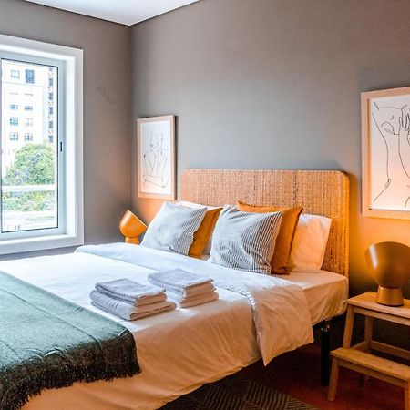 Sunny Studio In The Heart Of Lapa - 5Min Walk To Metro! Porto Bagian luar foto