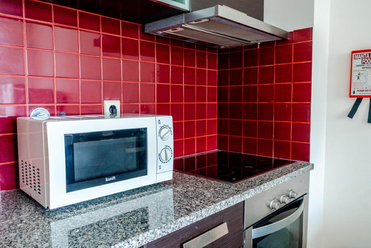Sunny Studio In The Heart Of Lapa - 5Min Walk To Metro! Porto Bagian luar foto